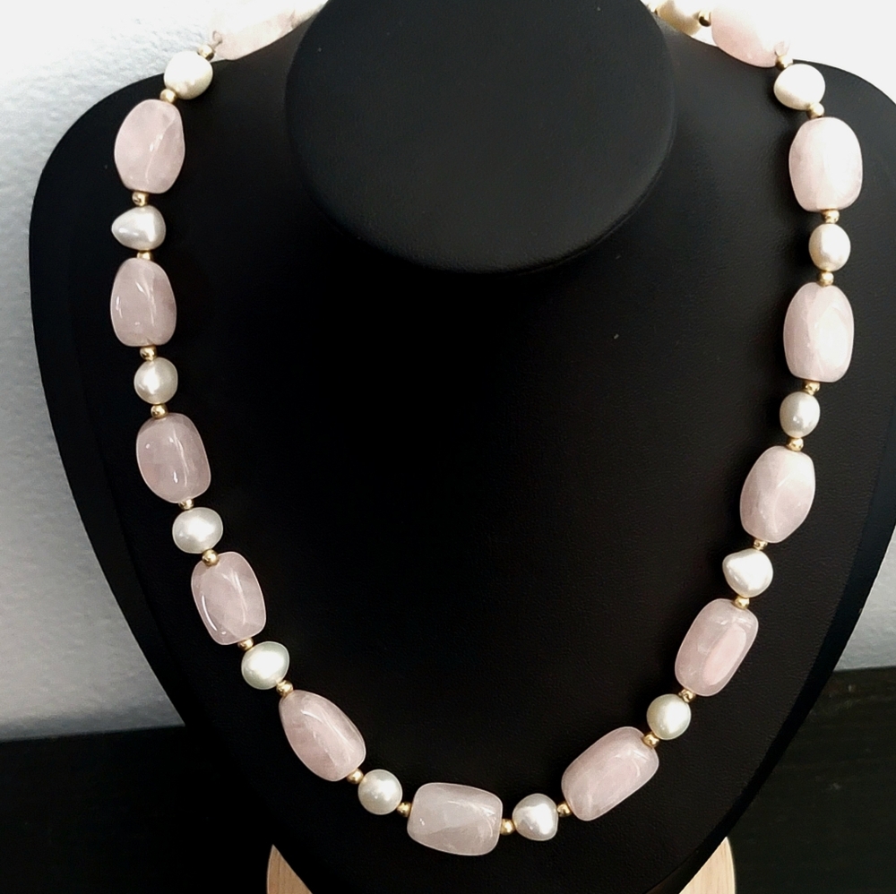 14k Gold Rose Quartz And Pearl Elegant Necklace 16" Inches Length